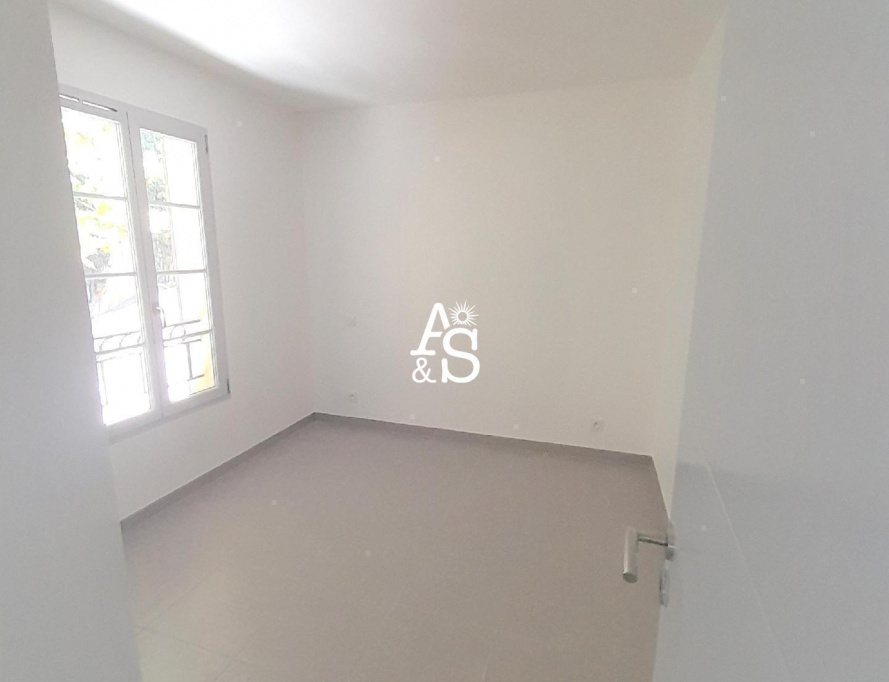 A&S IMMOBILIER, LOCATION Maisons de Villages / Villes, réf : 1719 / 704234