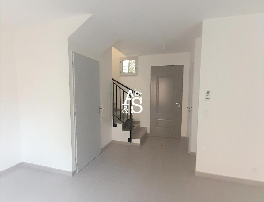 A&S IMMOBILIER, LOCATION Maisons de Villages / Villes, réf : 1719 / 704234
