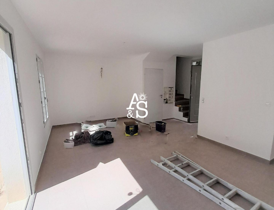 A&S IMMOBILIER, LOCATION Maisons de Villages / Villes, réf : 1719 / 704264