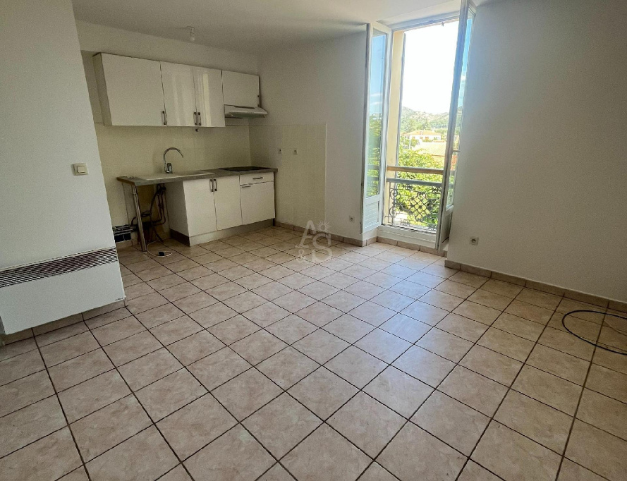 A&S IMMOBILIER, RENTAL Two-room apartments, réf : 1719 / 726061