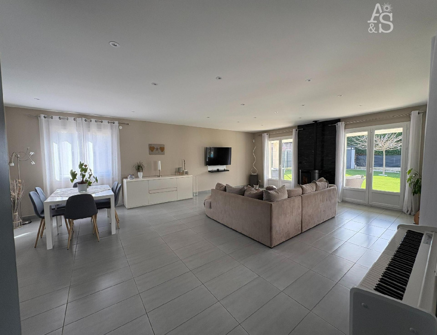 A&S IMMOBILIER, VENTE Villas, réf : 1719 / 726023