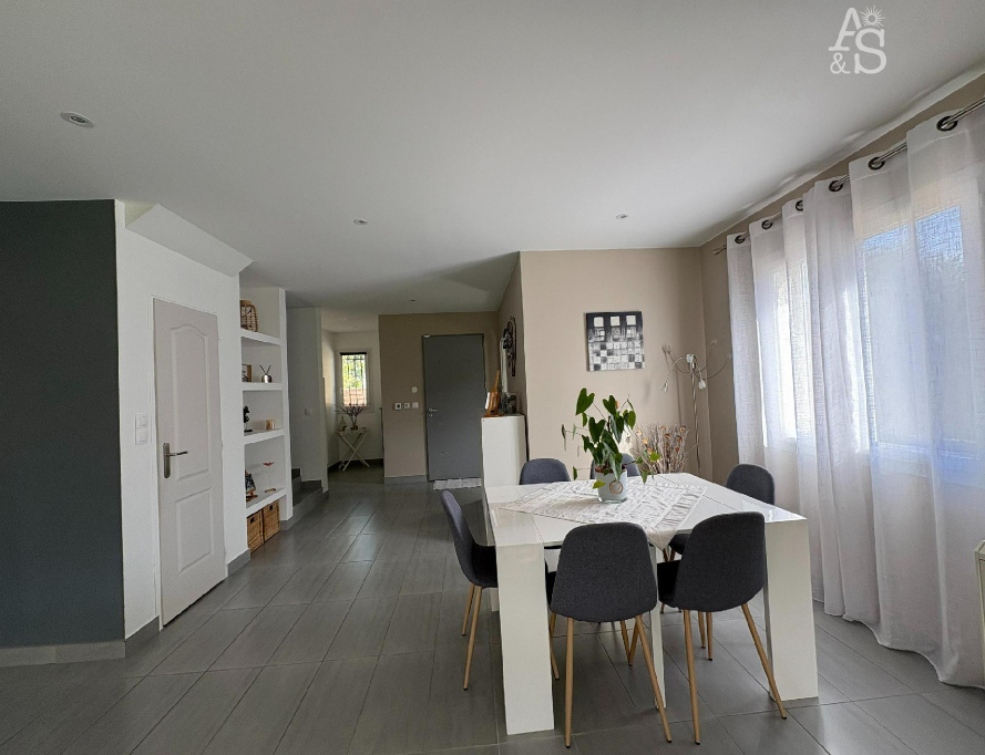 A&S IMMOBILIER, VENTE Villas, réf : 1719 / 726023